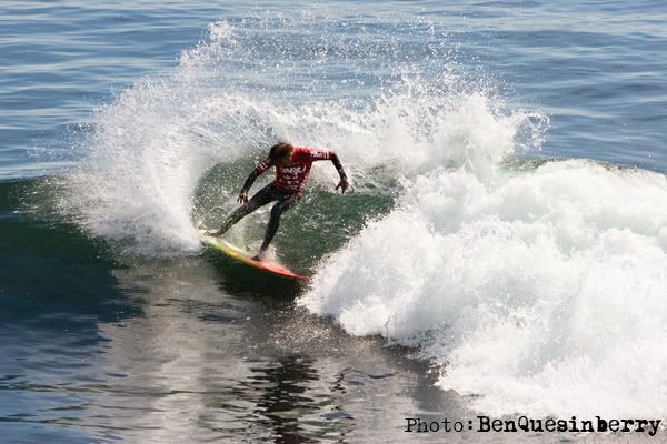 IMAGE: http://img.photobucket.com/albums/v333/surfkahakai/Surfing/20071009_coldwater014.jpg