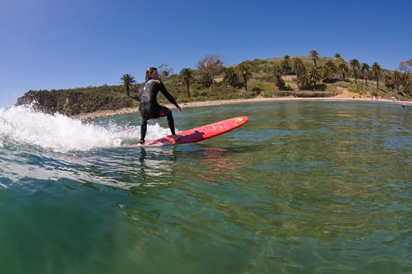 IMAGE: http://img.photobucket.com/albums/v333/surfkahakai/Surfing/20080325_refugio003.jpg