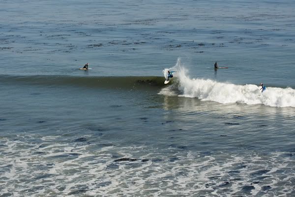 IMAGE: http://img.photobucket.com/albums/v333/surfkahakai/Surfing/20080416_hook004.jpg