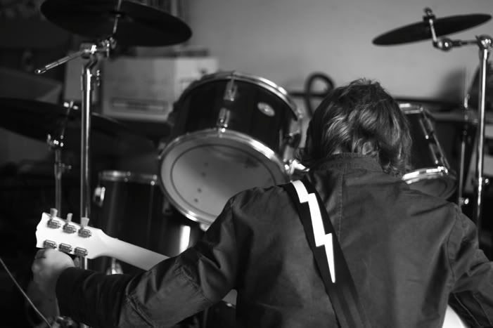 IMAGE: http://img.photobucket.com/albums/v334/allenpoop/IMG_9619.jpg