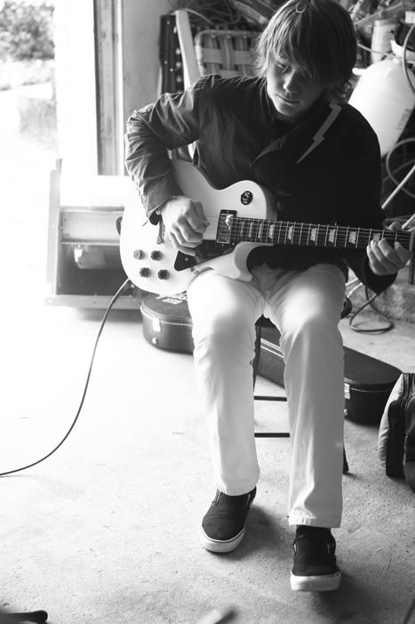 IMAGE: http://img.photobucket.com/albums/v334/allenpoop/IMG_9628.jpg