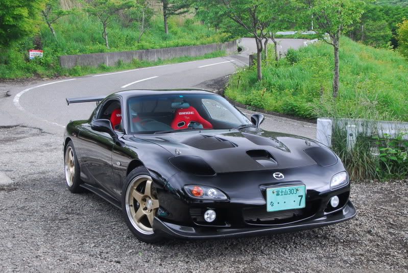 [Image: RX-7withRobbie3.jpg]