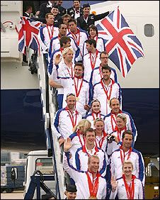 http://img.photobucket.com/albums/v336/whisky110/Olympicteamreturn.jpg