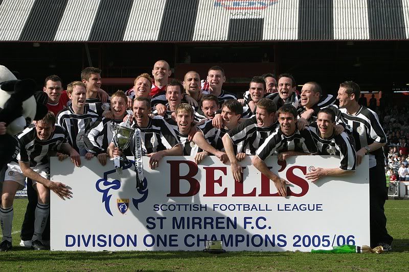http://img.photobucket.com/albums/v336/whisky110/StMirren29thApril2006297.jpg