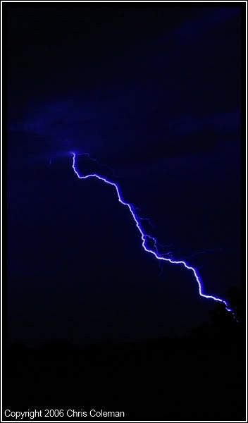 IMAGE: http://img.photobucket.com/albums/v337/graphix_design/lightningshow1.jpg