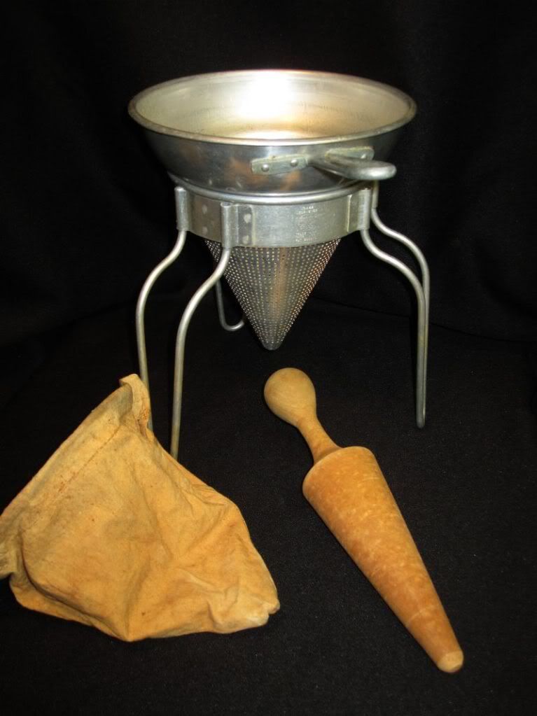 Vintage Wear Ever No 462 Canning Food Mill Strainer Juicer Colander