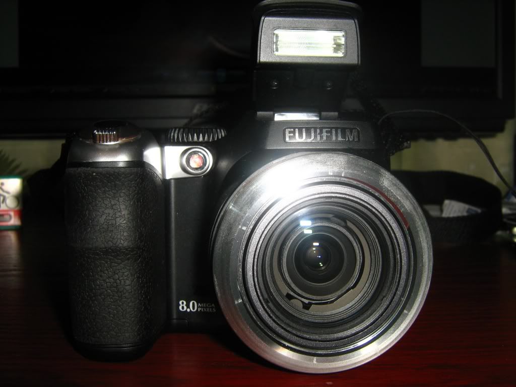 I bought this camera around 3 weeks ago to replace a Canon Powershot A460, I