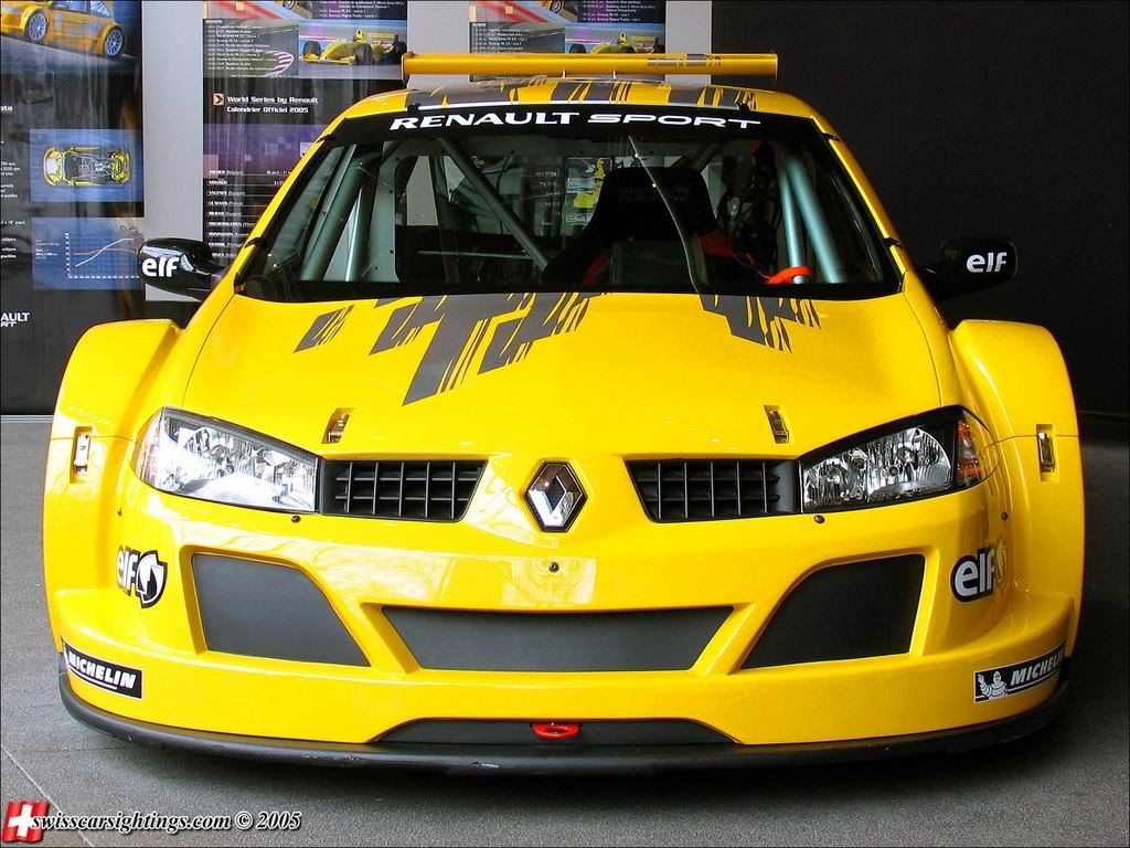 RenaultMeganeTrophy001.jpg