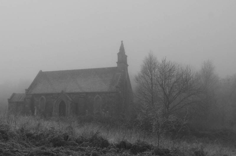 IMAGE: http://img.photobucket.com/albums/v344/weejoe/TrossachsChurch.jpg