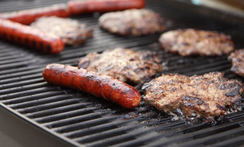 IMAGE: http://img.photobucket.com/albums/v345/zsolo/Canon/2011_02_05_JT/DPP_0026.jpg