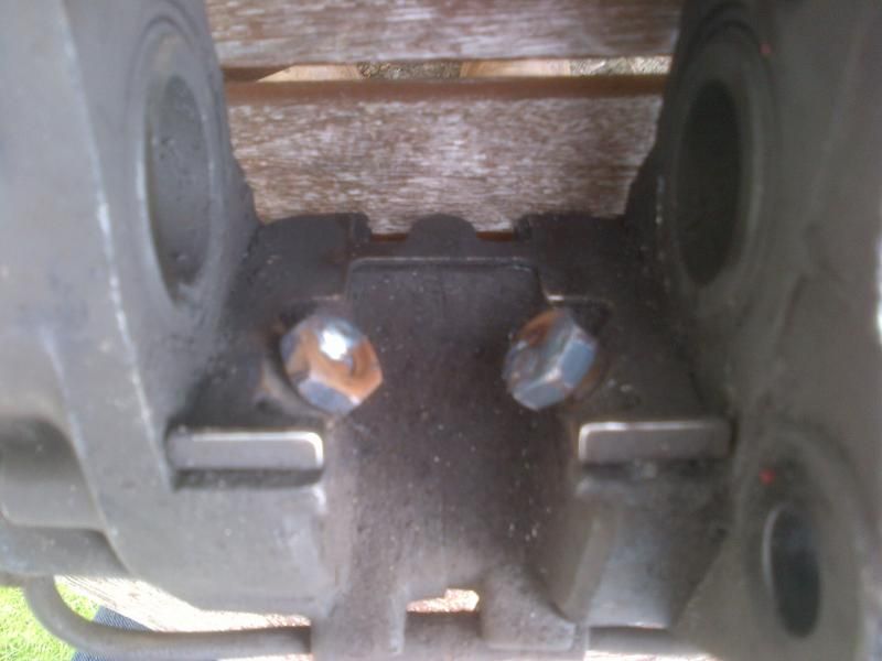 caliperbolts_zps37bd8378.jpg