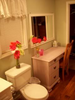 toilet &amp; make up table