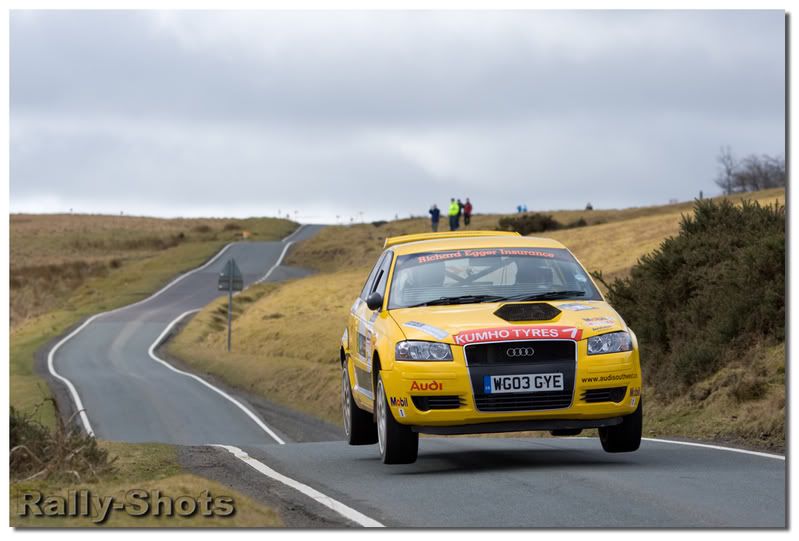 IMAGE: http://img.photobucket.com/albums/v35/jbanbury/1D3_0267.jpg