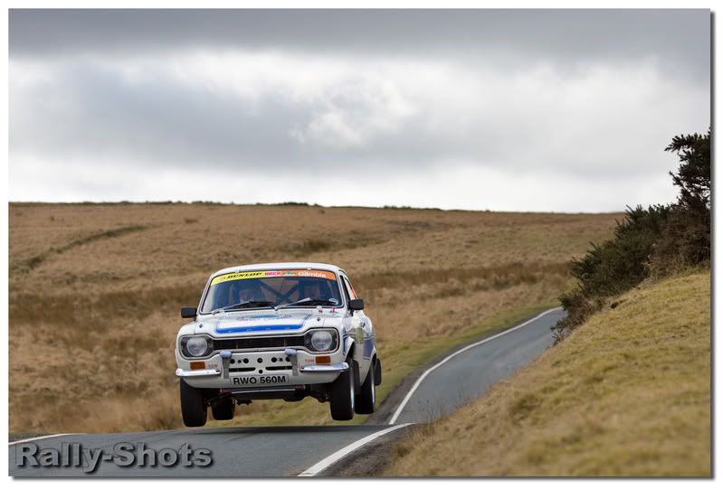 IMAGE: http://img.photobucket.com/albums/v35/jbanbury/1D3_0342.jpg