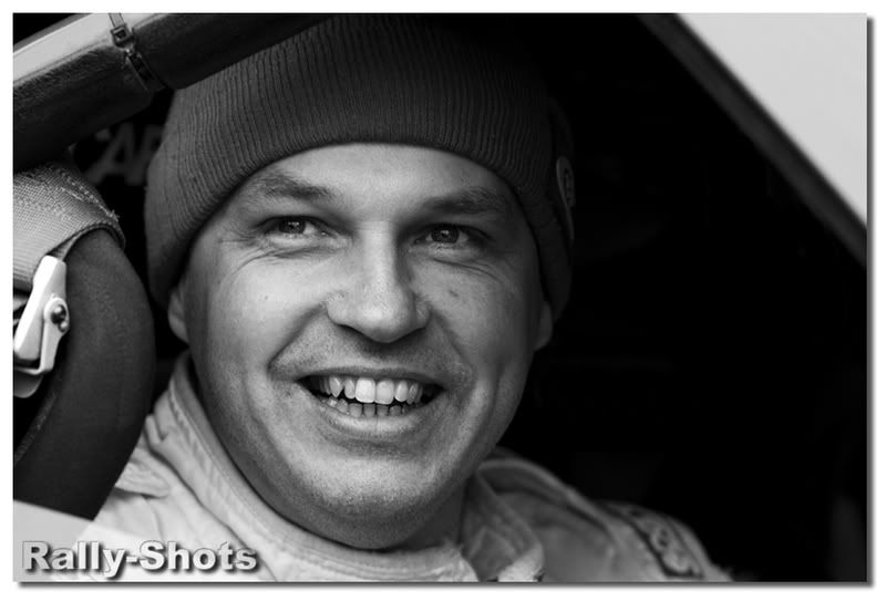 IMAGE: http://img.photobucket.com/albums/v35/jbanbury/1D3_2194.jpg