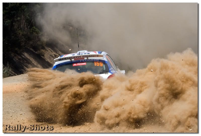 IMAGE: http://img.photobucket.com/albums/v35/jbanbury/1D3_5153.jpg