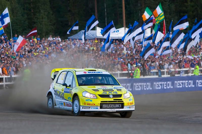 IMAGE: http://img.photobucket.com/albums/v35/jbanbury/1D3_9656.jpg