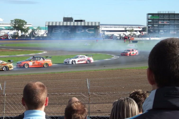 [Image: AEU86 AE86 - D1 Grand Prix at Silverstone 56k WARNING]