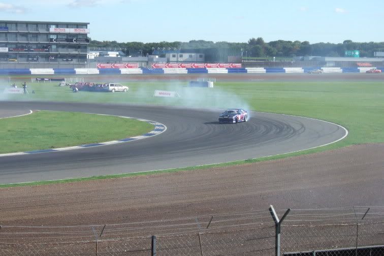 [Image: AEU86 AE86 - D1 Grand Prix at Silverstone 56k WARNING]