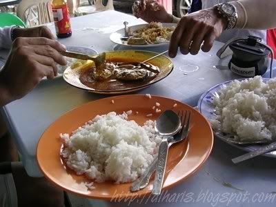 Nasi with gulai ikan termenung yang hebat