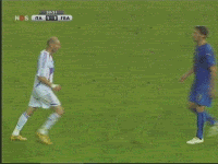 Zidanes strikes... a combo!!!