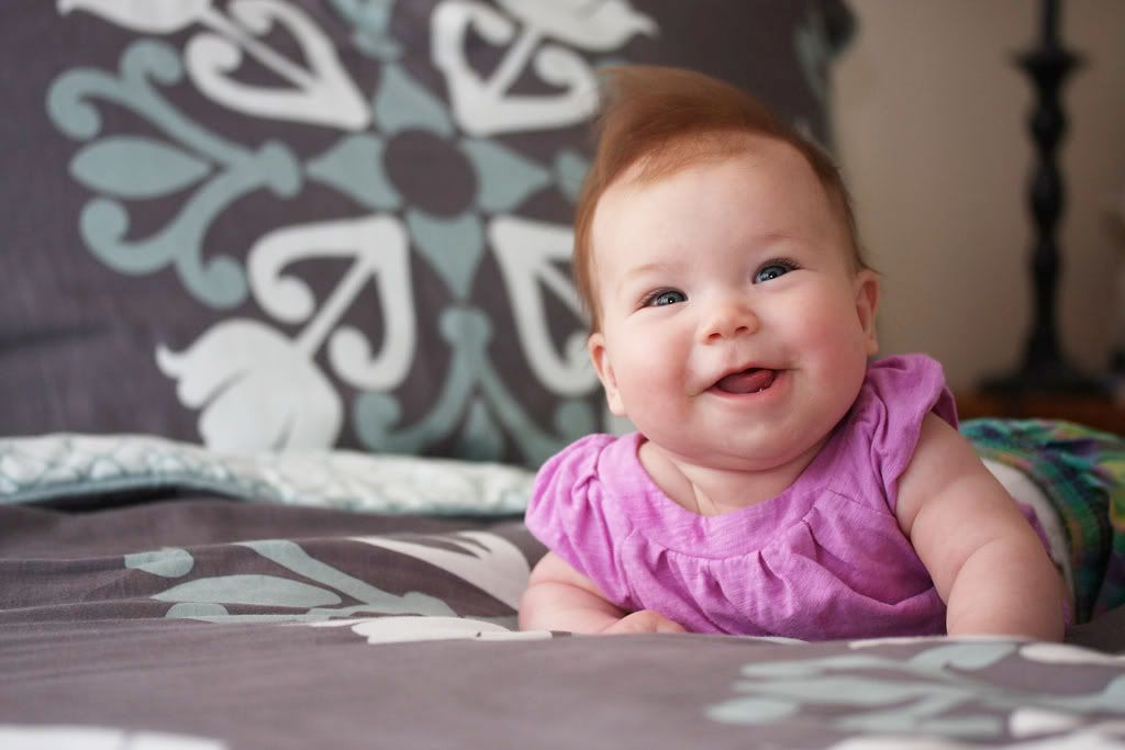 IMAGE: http://img.photobucket.com/albums/v354/redskymedic/miasmile.jpg