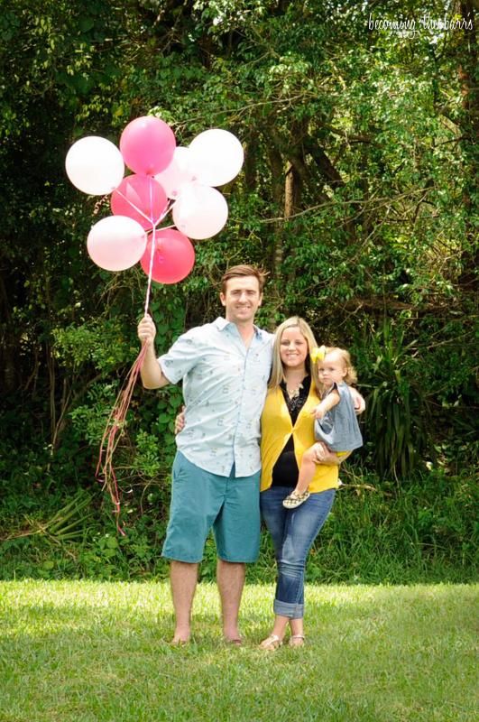 gender reveal photo pregnancy announcement ideas with young child