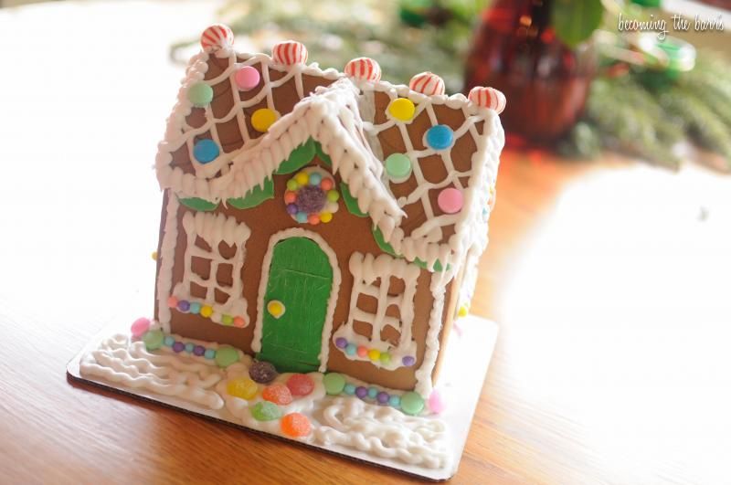 unique fancy gingerbread house