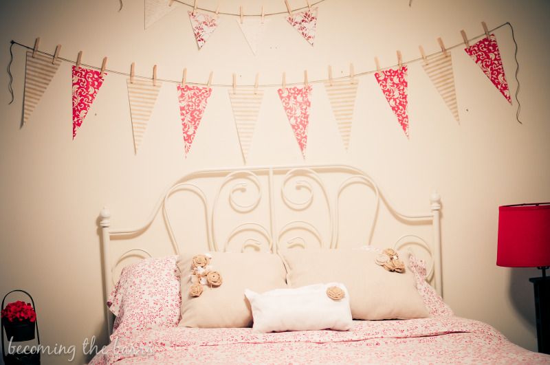 red and white burlap room