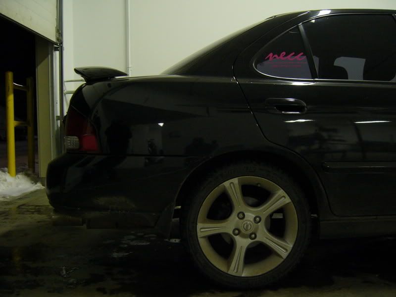 http://img.photobucket.com/albums/v356/ragerman/Sentra/P1020347.jpg