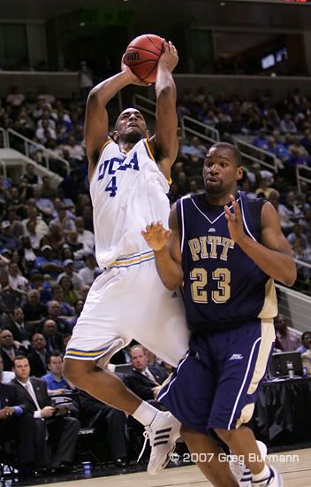 IMAGE: http://img.photobucket.com/albums/v357/greg9683/Sweet%2016/Afflalo-MG4S9700_1.jpg