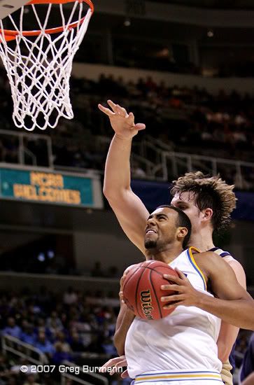 IMAGE: http://img.photobucket.com/albums/v357/greg9683/Sweet%2016/Shipp-MG4S9646_1.jpg