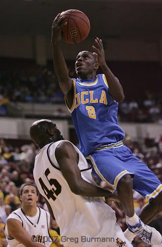 IMAGE: http://img.photobucket.com/albums/v357/greg9683/UCLA-ASU/Collison-MG4S7298.jpg
