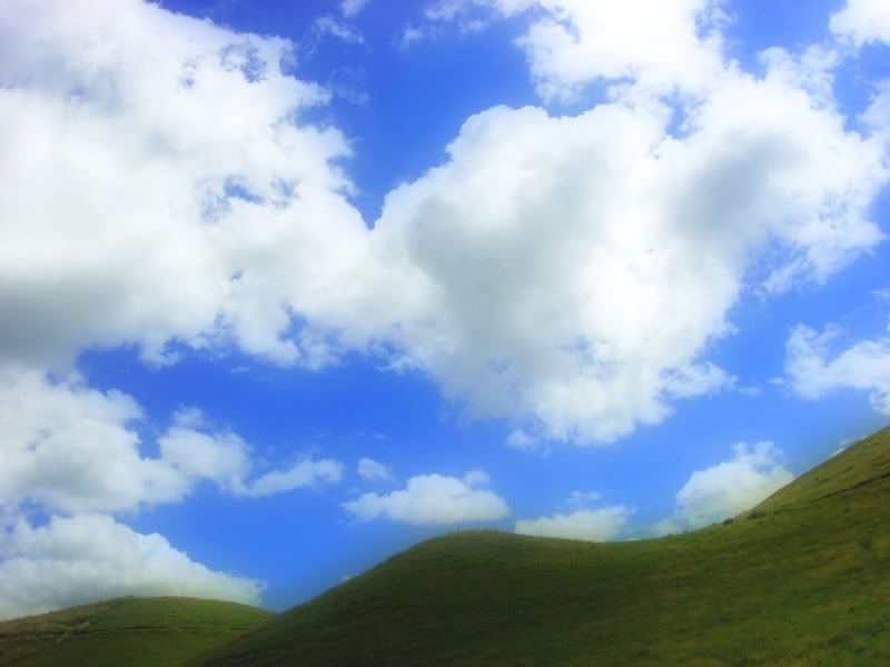 NZ_Hills_Clouds.jpg