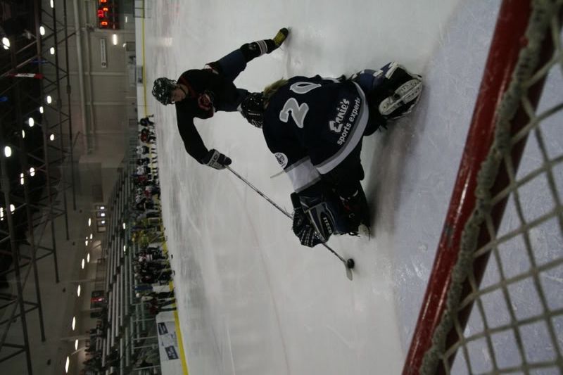 IMAGE: http://img.photobucket.com/albums/v358/LowriderS10/Sports/IMG_0426.jpg