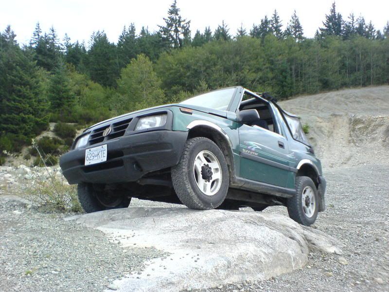 IMAGE: http://img.photobucket.com/albums/v358/LowriderS10/Sunrunner/DSC00907.jpg