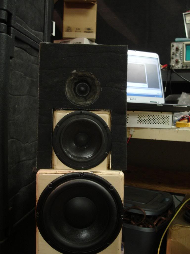Home Speakers with Diffraction Damping