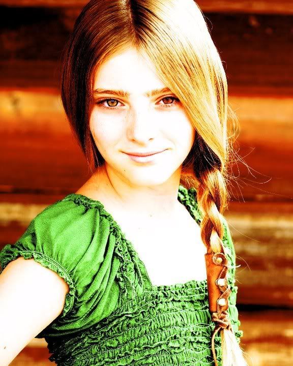 Willow Shields - Picture Hot