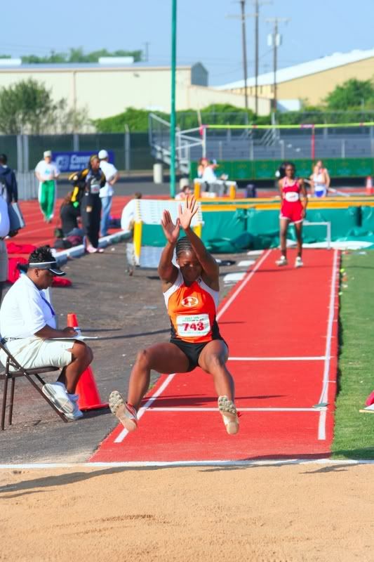 IMAGE: http://img.photobucket.com/albums/v36/jsmoove007/IMG_4405.jpg