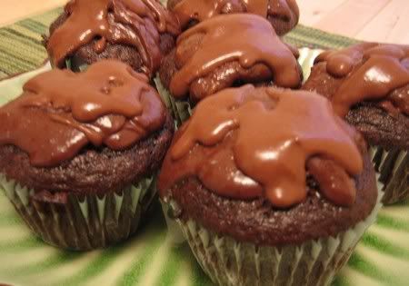 choc-rasp-cupcakes-.jpg