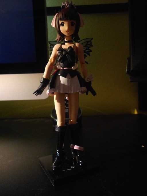 Revoltech Figure