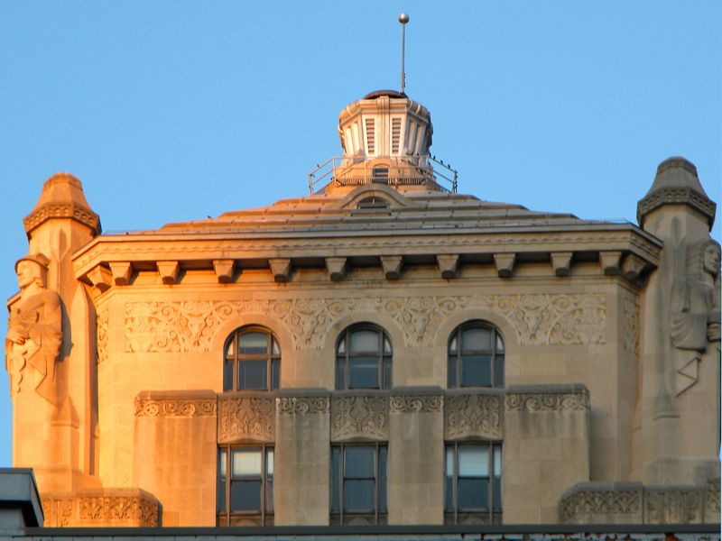 110825371dte.jpg