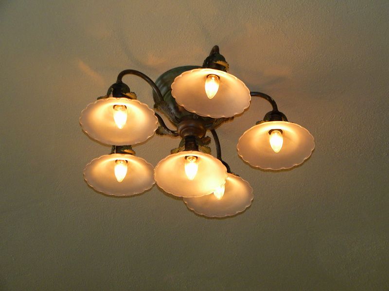 100828480otre.jpg