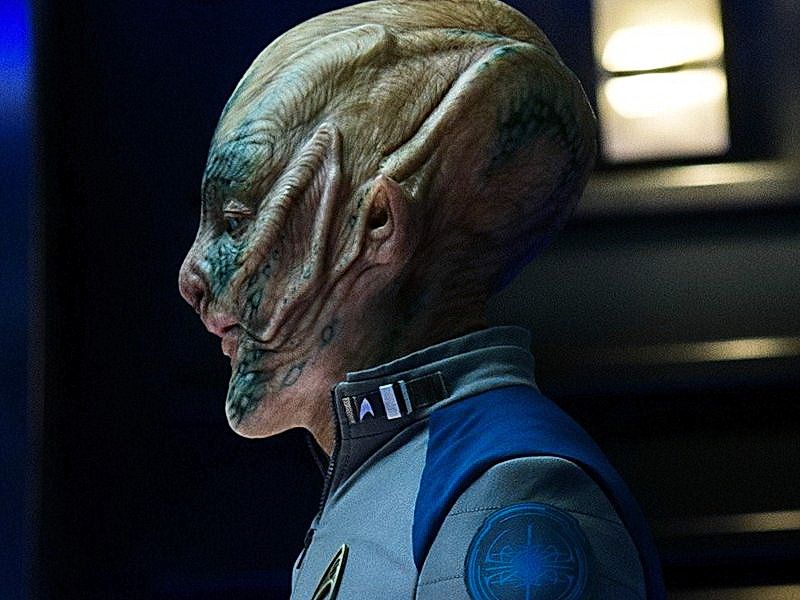 bezos_star_trek.jpg__800x600_q85_crop_zpszplaazvv.jpg