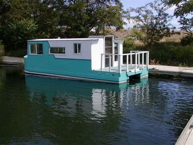 boatrightside.jpg