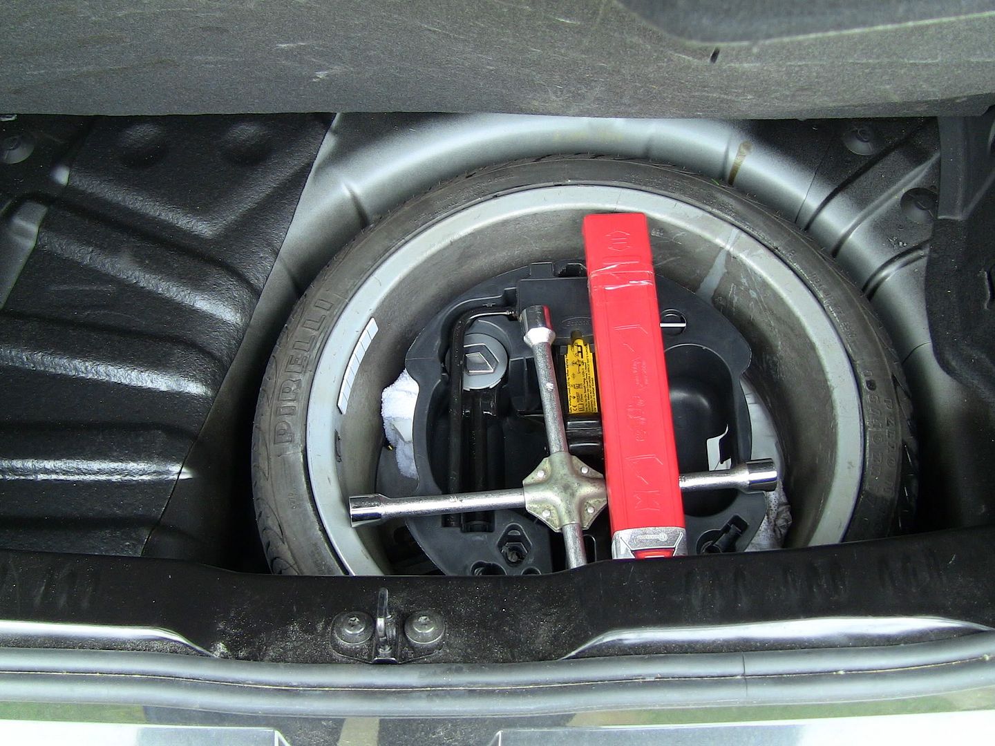 Emplacement Roue De Secours Twingo 3 Emplacement Roue De Secours Twingo 3 | AUTOMASITES