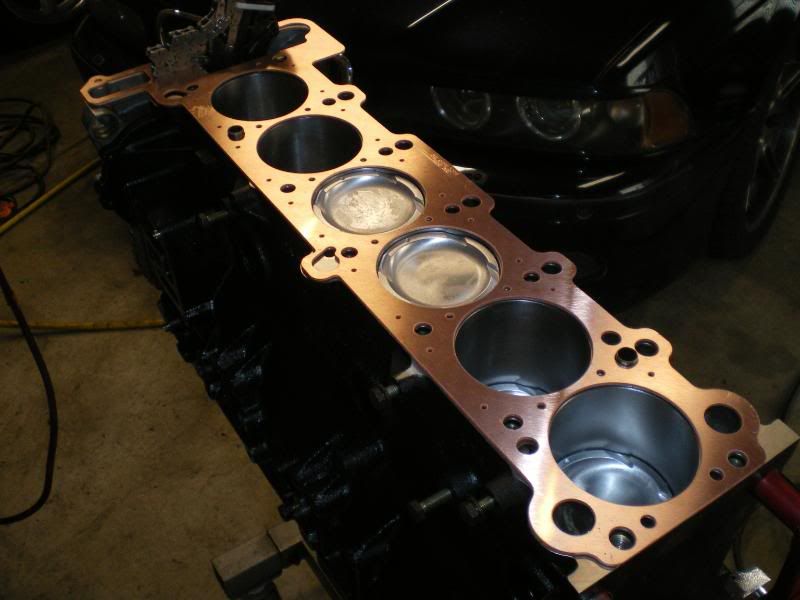 http://img.photobucket.com/albums/v371/turbociv/bmw%20build%20part3/IMGP0693.jpg