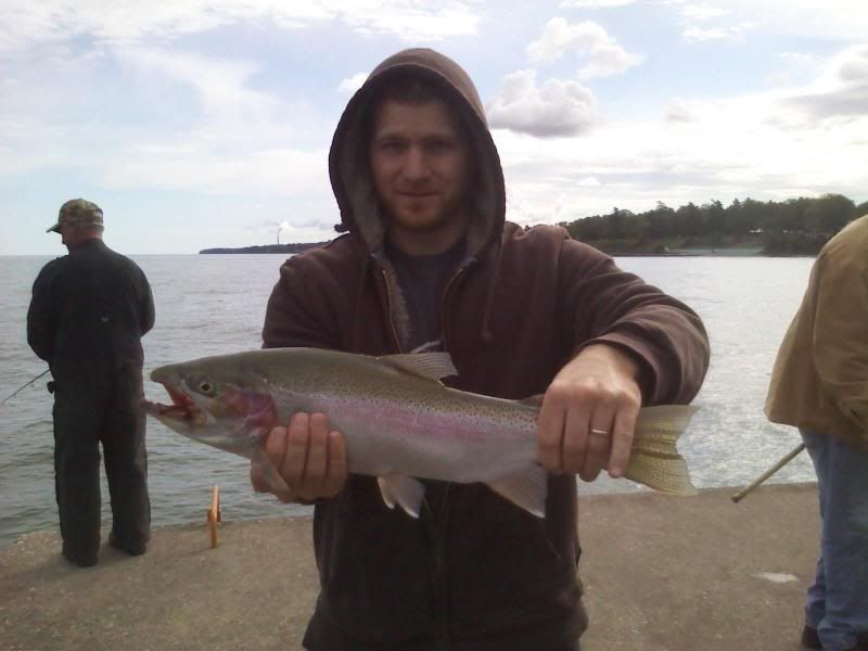 http://img.photobucket.com/albums/v371/turbociv/fishing/rainbowtrout.jpg