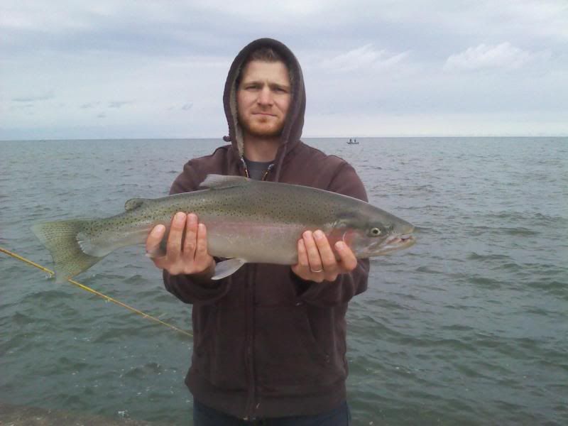 http://img.photobucket.com/albums/v371/turbociv/fishing/rainbowtrout2.jpg