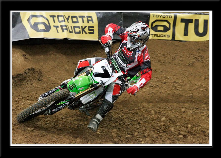 IMAGE: http://img.photobucket.com/albums/v373/squid31/SX-07/St%20Louis/MF8B1995.jpg